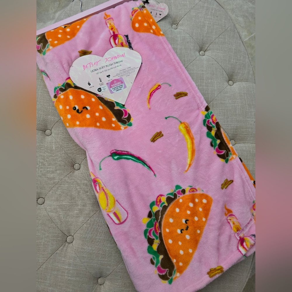 BETSEY JOHNSON Taco Blanket 50x60 Pink Ultrasoft Plush Throw